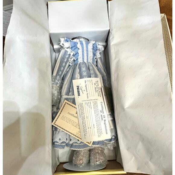 Connoisseur Collection Doll by Seymour Mann 1997 "Tracy" NEW in Box! - Picture 3 of 11